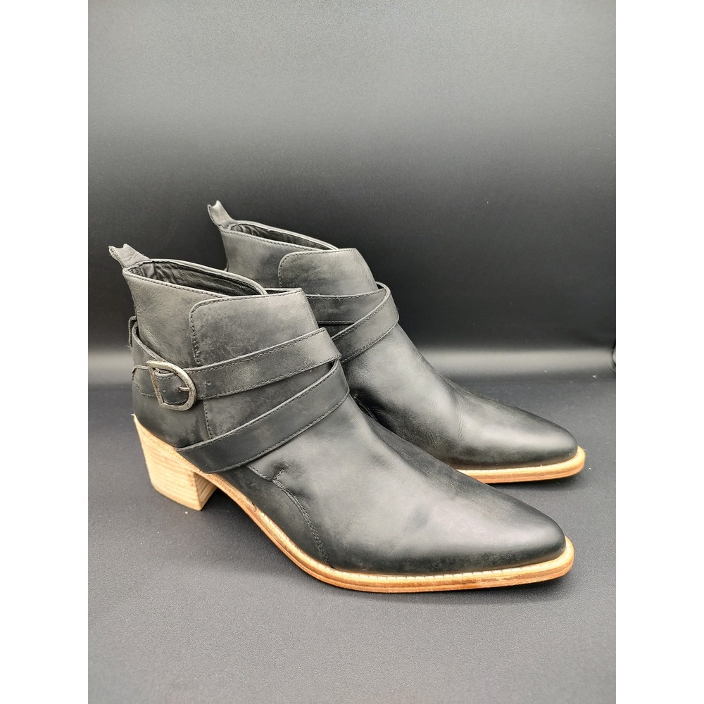 Free People Black Leather‎ Buckle Ankle Boots Womens 39.5 Pointed Toe Block Heel